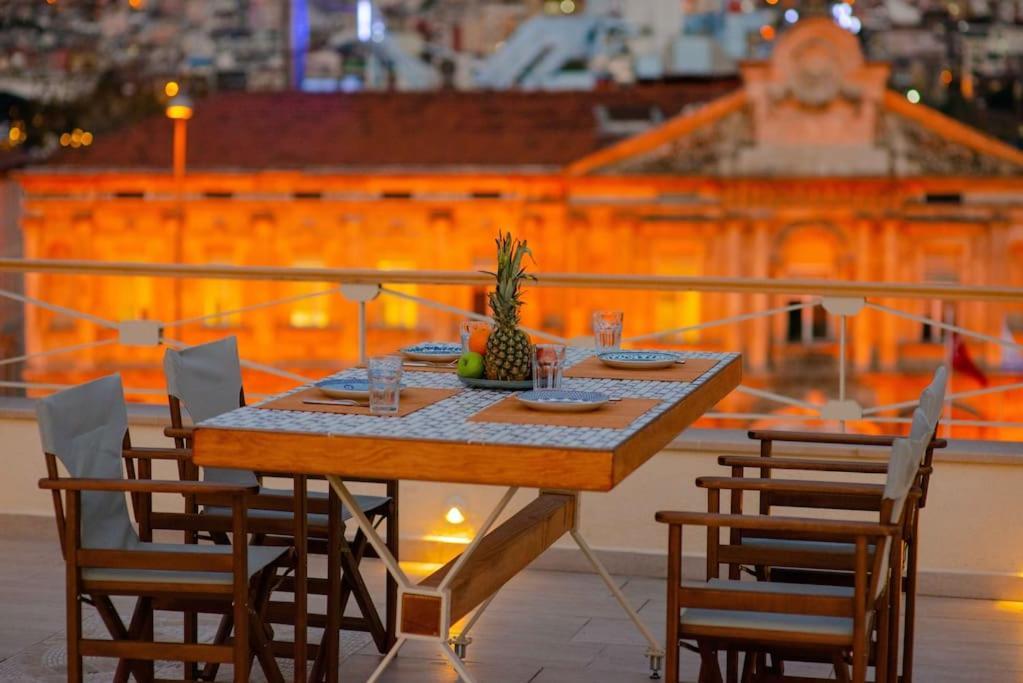 Waterfront Apartment By The Tram - Terrace With Dome & Golden Horn View In Fatih Provincia di Provincia di Istanbul Esterno foto