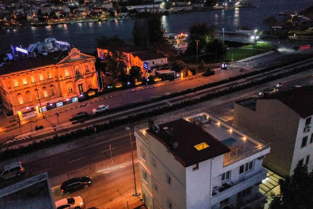 Waterfront Apartment By The Tram - Terrace With Dome & Golden Horn View In Fatih Provincia di Provincia di Istanbul Esterno foto