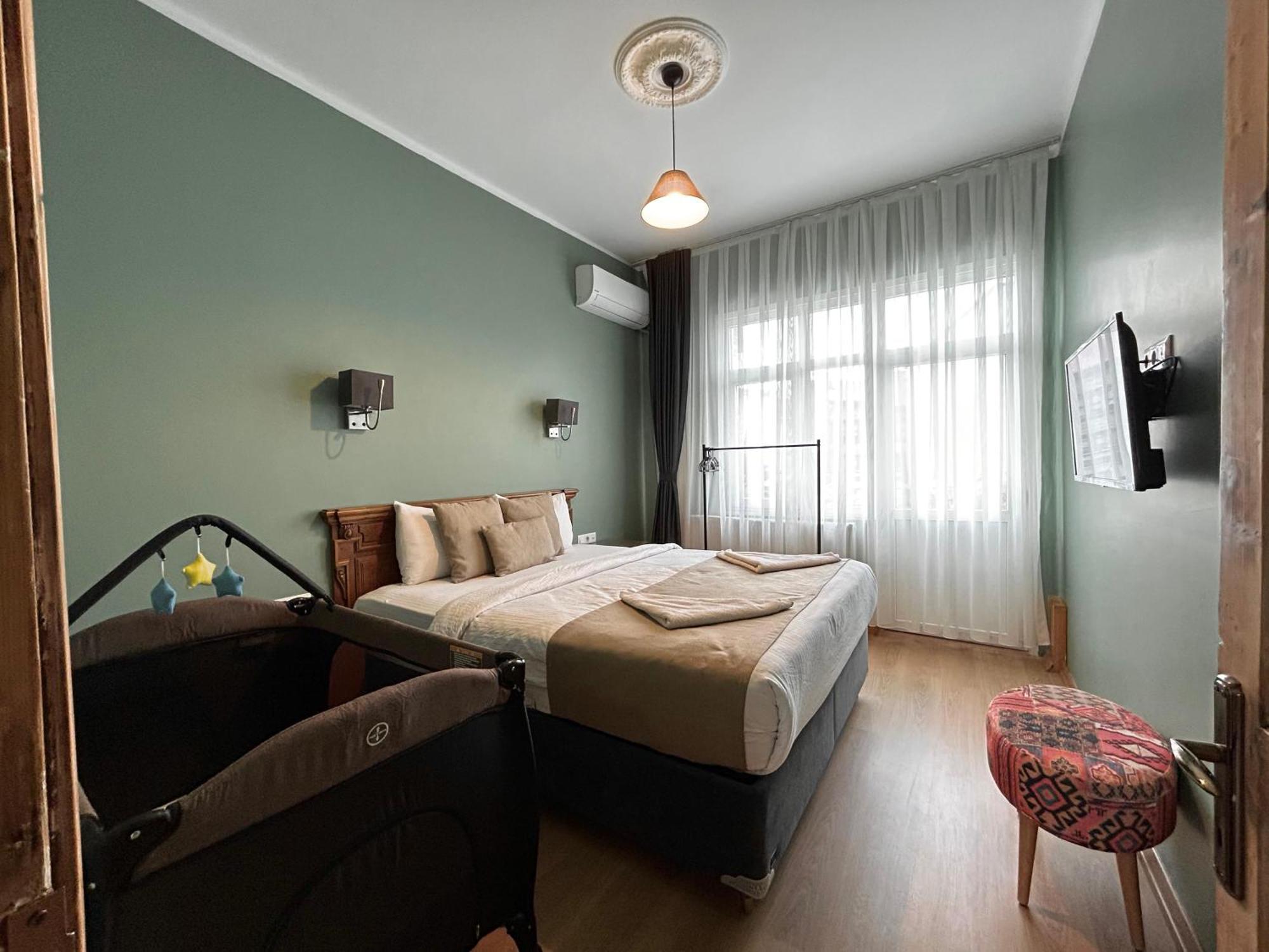 Waterfront Apartment By The Tram - Terrace With Dome & Golden Horn View In Fatih Provincia di Provincia di Istanbul Esterno foto