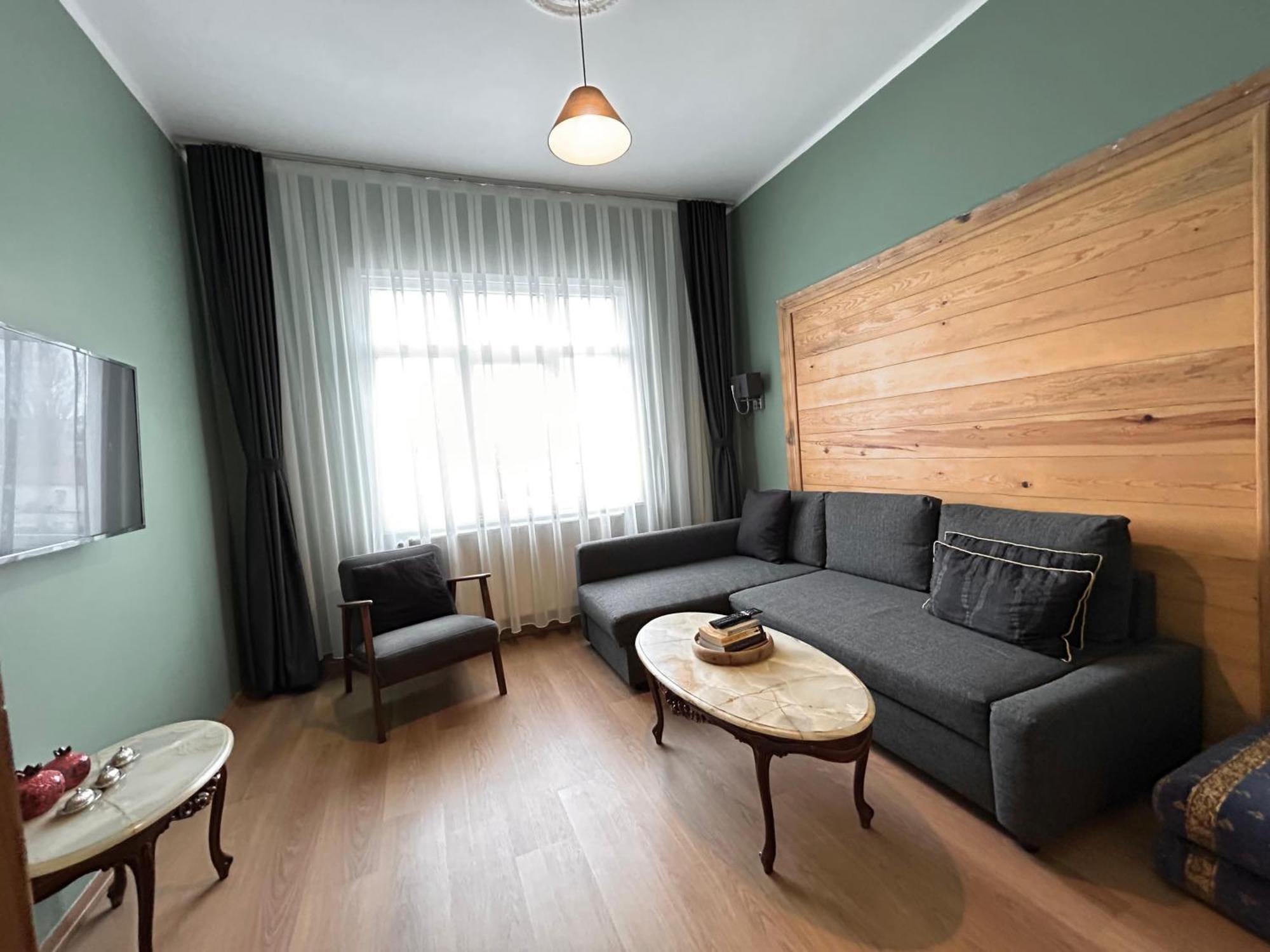 Waterfront Apartment By The Tram - Terrace With Dome & Golden Horn View In Fatih Provincia di Provincia di Istanbul Esterno foto