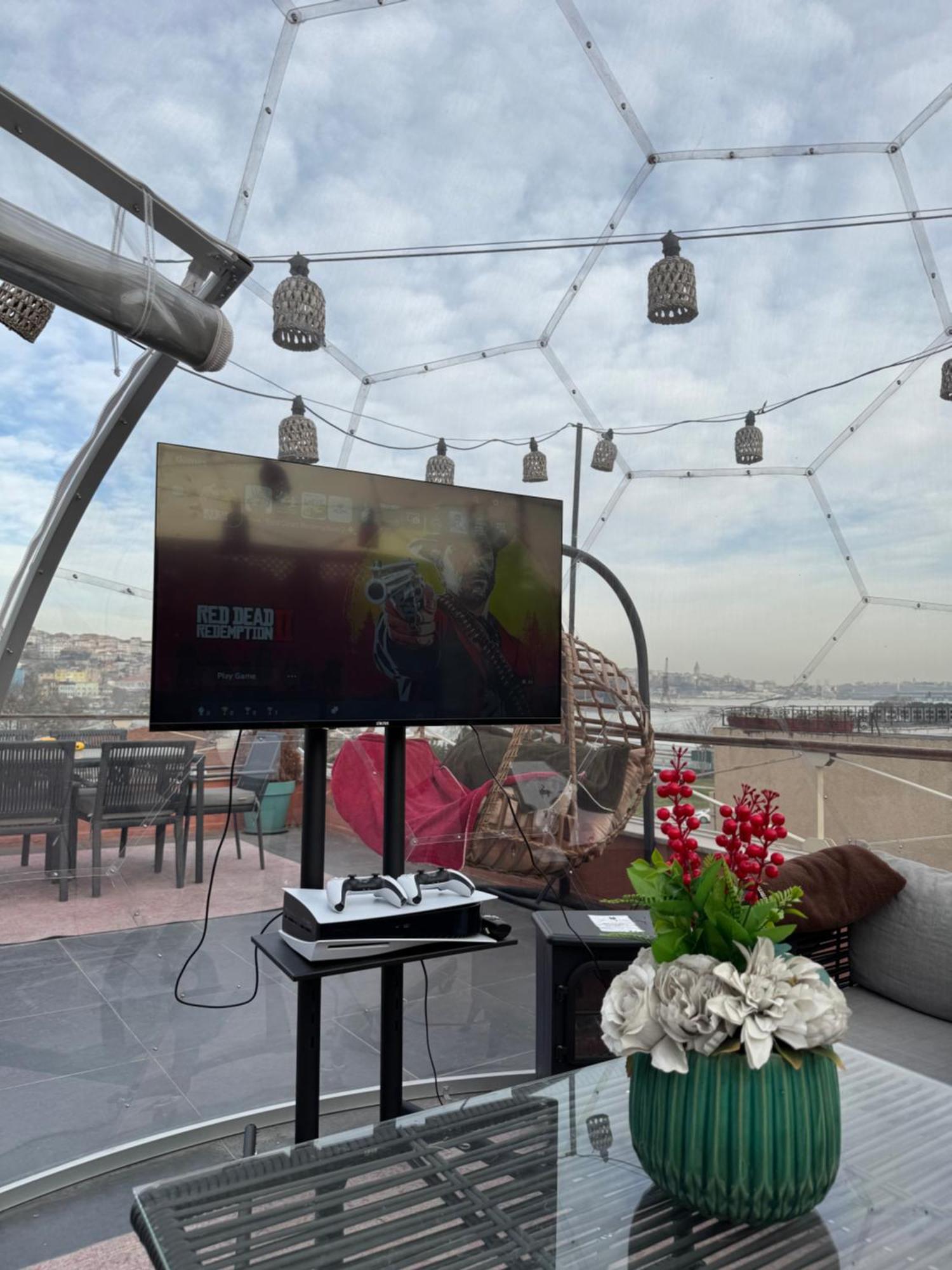 Waterfront Apartment By The Tram - Terrace With Dome & Golden Horn View In Fatih Provincia di Provincia di Istanbul Esterno foto